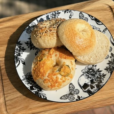 Jalapeno Cheddar Sourdough Bagels 2 Pack 
