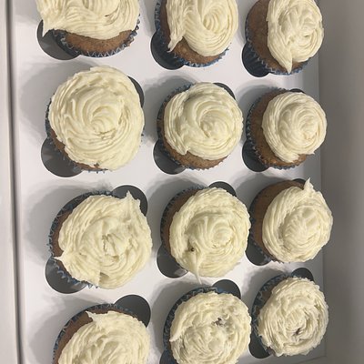 Hummingbird Cupcakes 