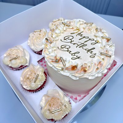 Bento cake With Cupcakes