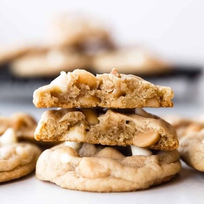 White Chocolate Macadamia Nut Cookies