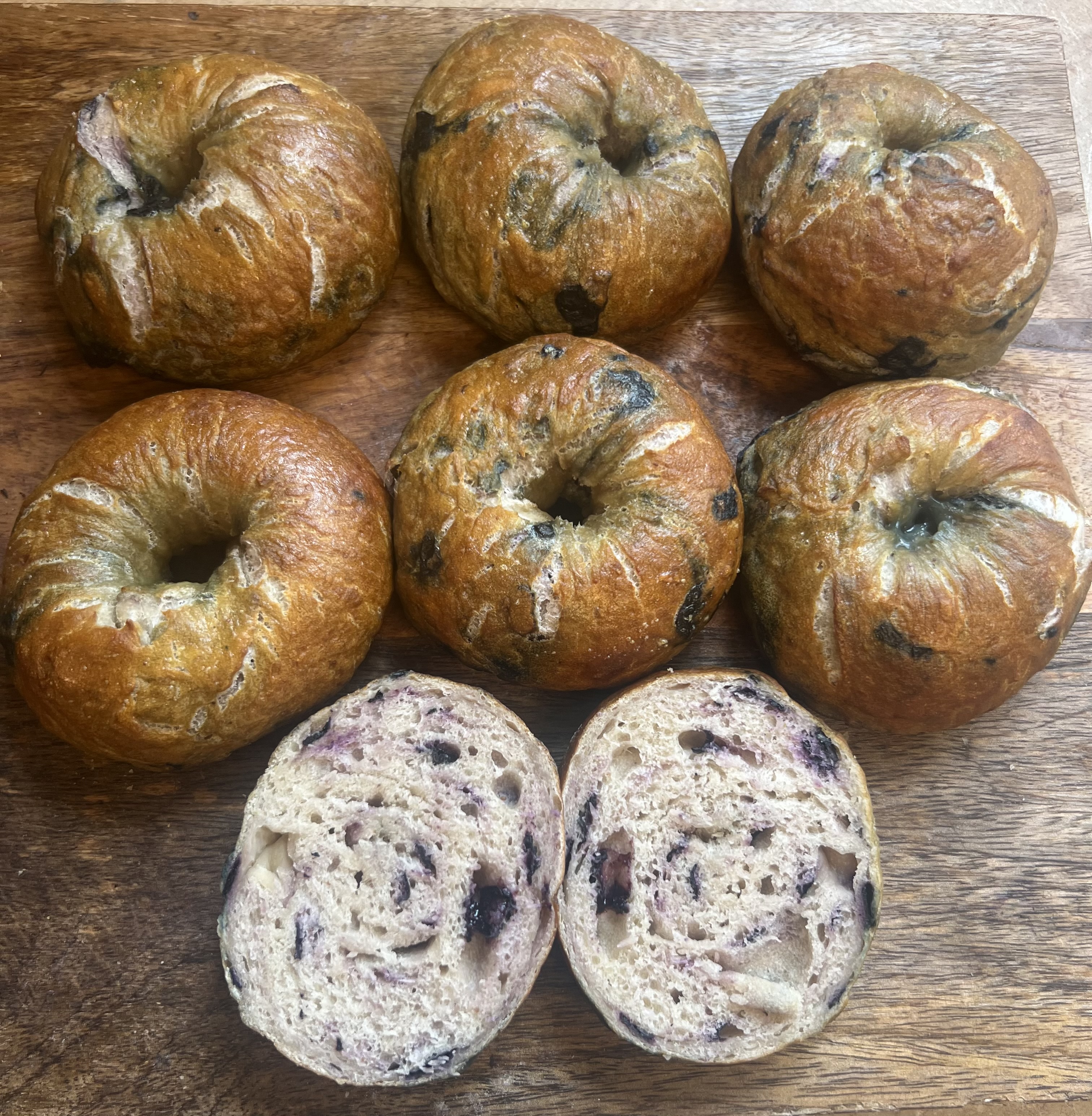 Blueberry Sourdough Bagels (6 Pack) 