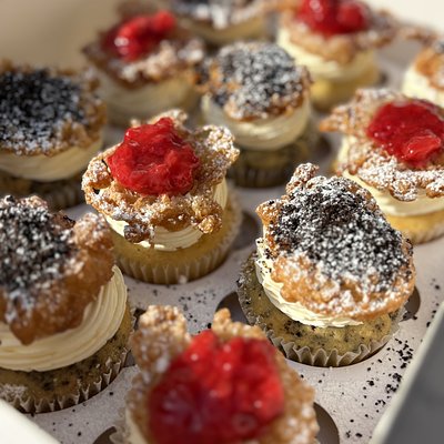 Funnel Cake Cupcakes 🧁
