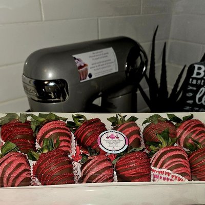 Dozen Box Of Chocolate Covered Strawberries 🍓 