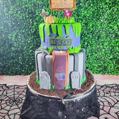 Beetlejuice Cake 35-40 Servings 