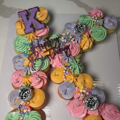 Pull-apart cupcakes (min 2doz)
