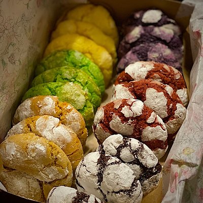 Crinkles Sampler Box