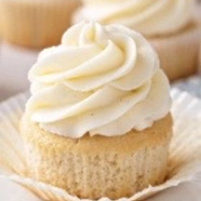 Vanilla Cupcakes - 1 Dozen