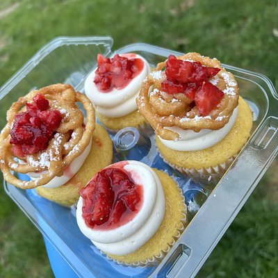 Strawberry Shorties W/ Funnel Cake 