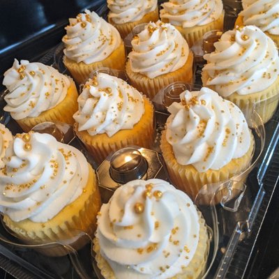Basic Cupcakes (1 Dozen)