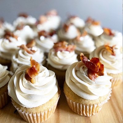 1 Dozen Maple Bacon Cupcakes