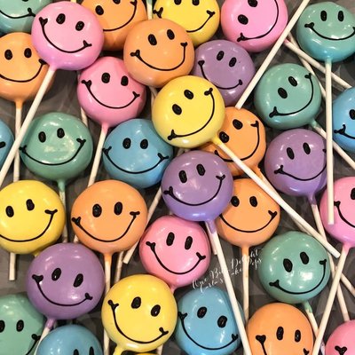 Custom Detail'd Cake Pops 