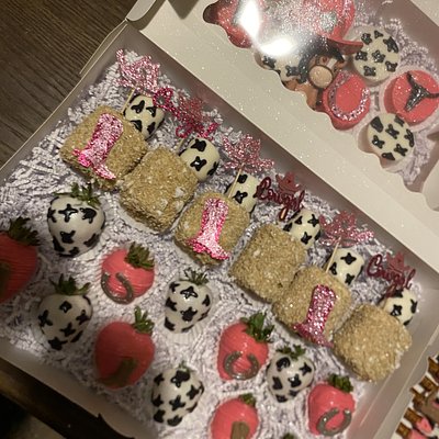 1/2 Dozen Chocolate Covered Marshmallows (6 Ct.)