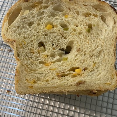 Jalapeño & Cheddar Yeast Bread