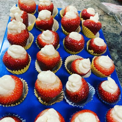Strawberry Cheesecake Bites