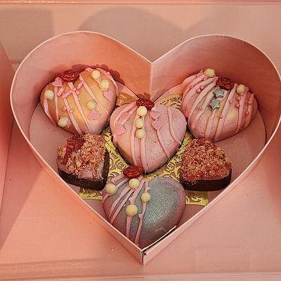 STRAWBERRY hearts Mini (4 Available) 