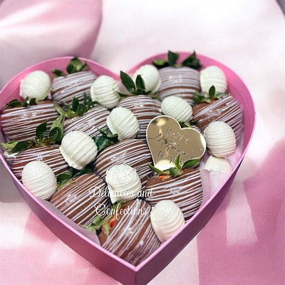 Strawberries (Half Dozen)