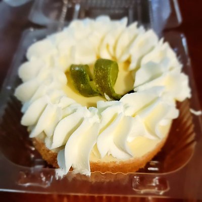 Keylime Cheesecakes 8’