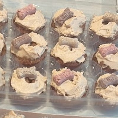 Tiny Peanut Butter Doggie Doughnuts 