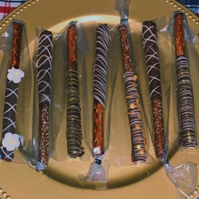 1/2 Dozen Chocolate Covered Pretzels 