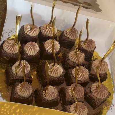 Tiramisu Brownie Bites (Tray Of 9)