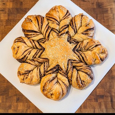 Chocolate Hazelnut 10 Inch Star Bread 