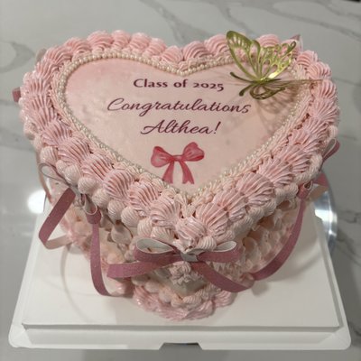 8” Vintage Heart Cake