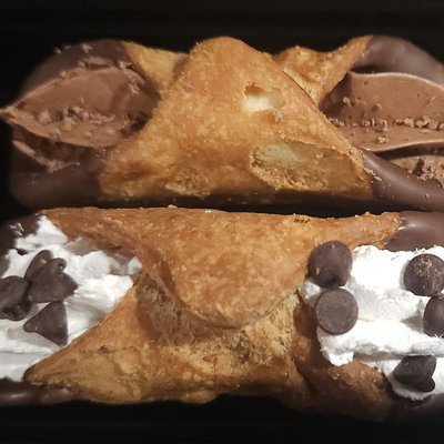 Cannolis 