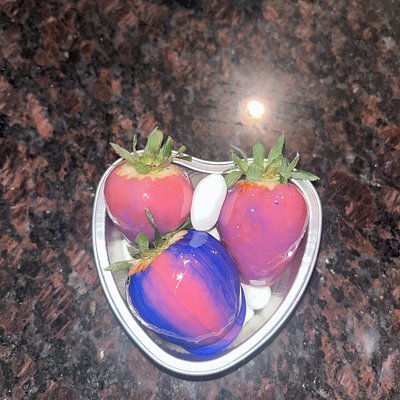 Strawberries & Seasonal Fruit 