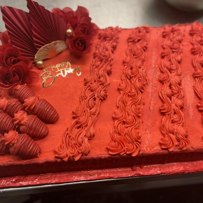 Simple Design Full Sheet Cake (Just Buttercream Details Or Photo Added)