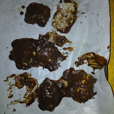 Roll Me Around Magical Chocolate Peanut Butter Balls 