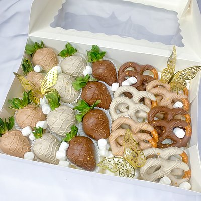 A Dozen berries And Pretzels 