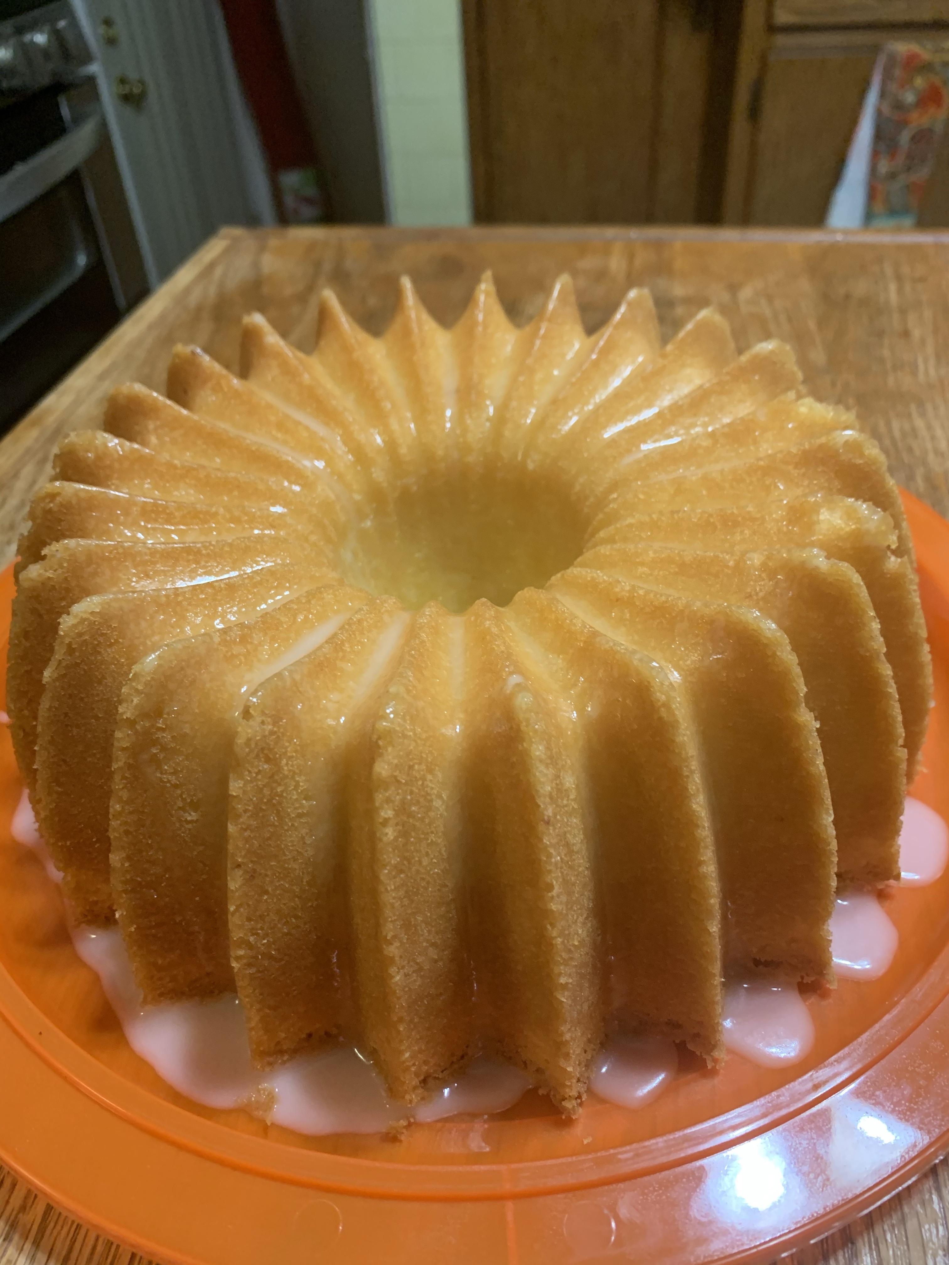 Plain Pound Cakes w/glaze