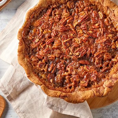 Bourbon Pecan Pie with Cinnamon Roll Crust