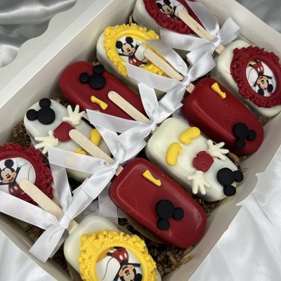 Cake + Party Package 