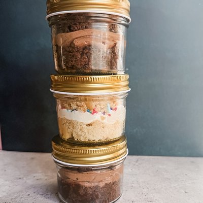 5oz Cake Jars (Min: 6)