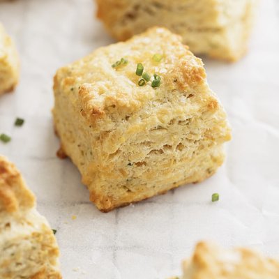NEW!! Cheddar Chive Savory Scone (2-pack)