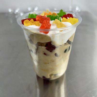 16oz Gummi Bears Banana Pudding 