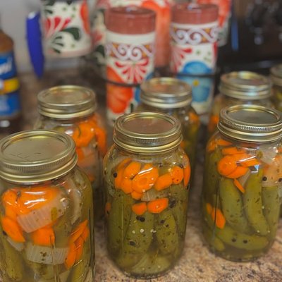 Pickled Serranos Pint