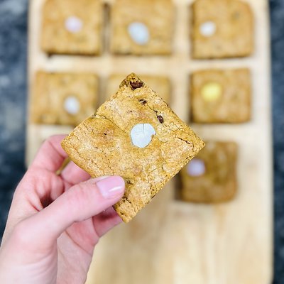 Easter Sourdough Blondies 💛