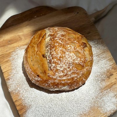 Gorgonzola Garlic Sourdough