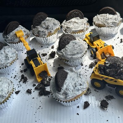 CUPCAKES 