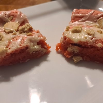 Golden Berry Blondies(DOZEN)