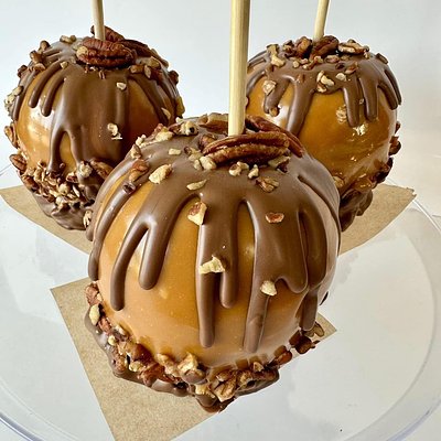 Turtle Caramel Apple - Milk Chocolate 