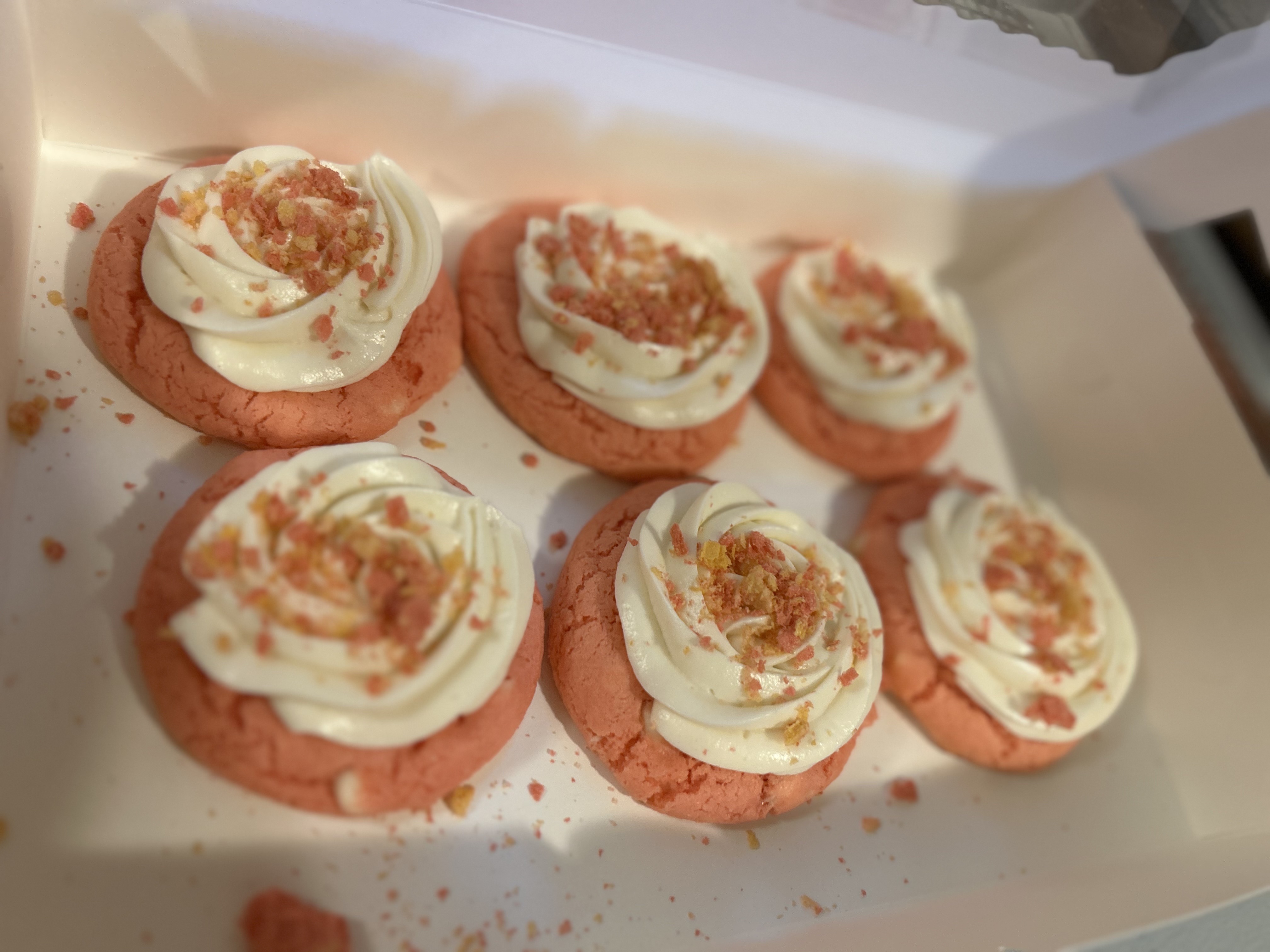 Strawberry shortcake cookies