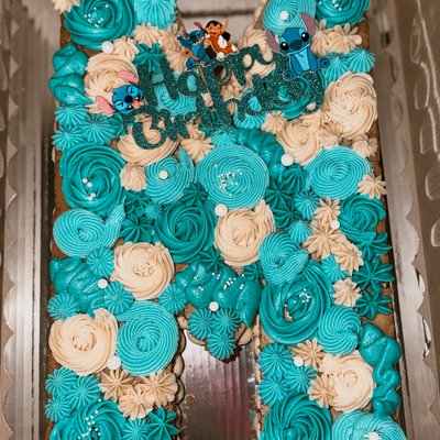 Large - Letter / Number Cake