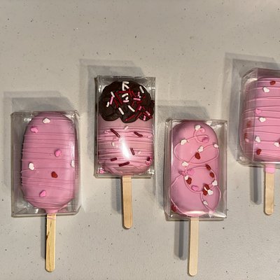 Cakesicles