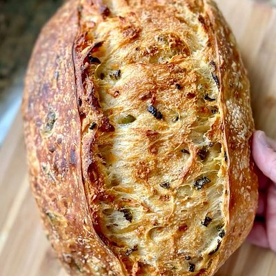 Jalapeño Cheddar Sourdough 