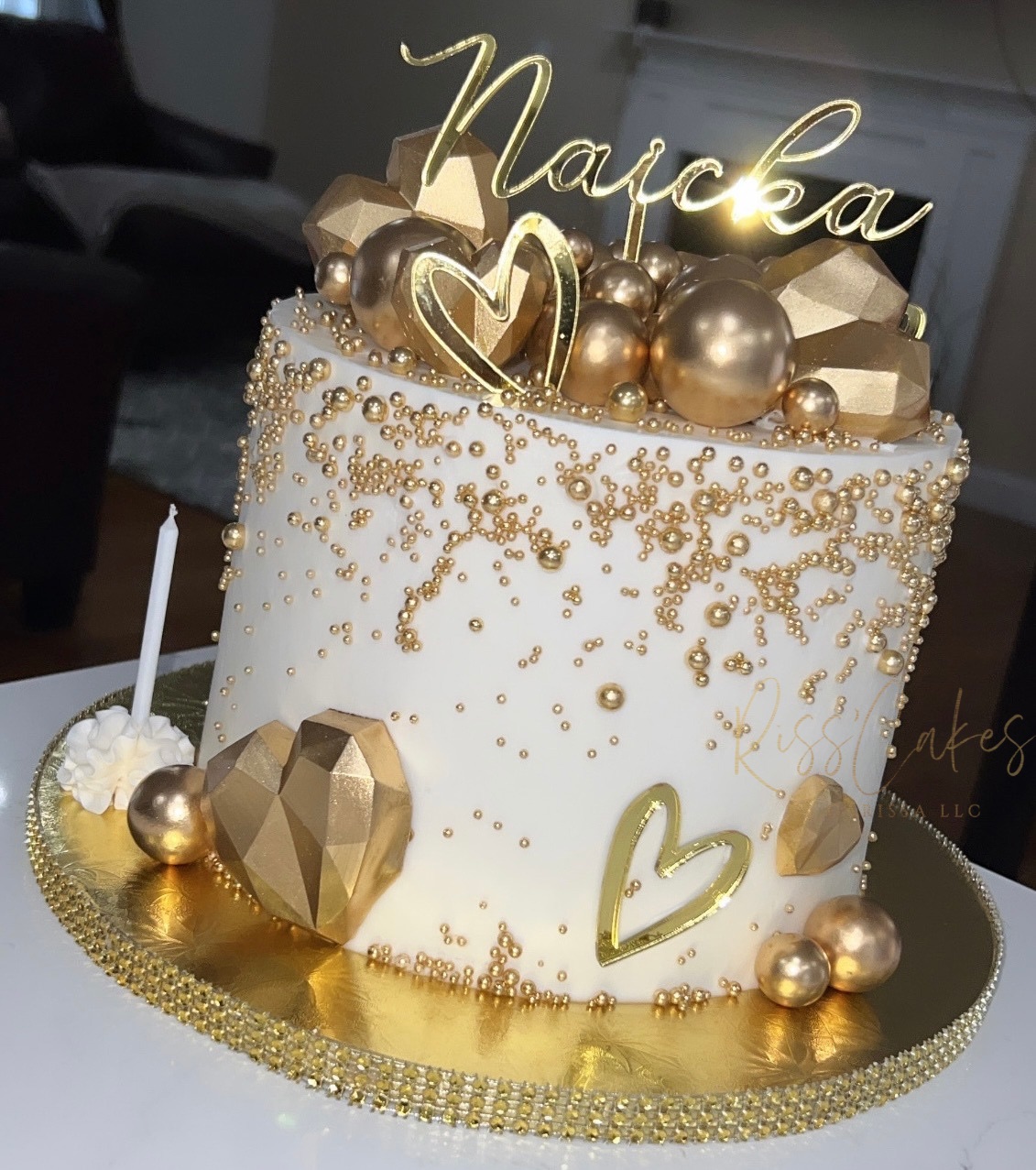 8 Inch Circle Cake