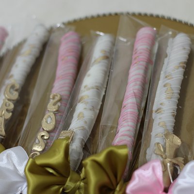 Custom Chocolate Covered Pretzels