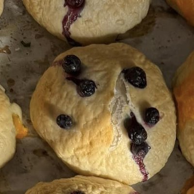 Blueberry Stuffed Bagel 8ct